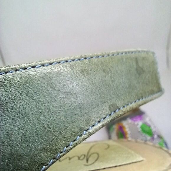 Gaimo Size 7 Open Toe Espadrilles-Embroidered Floral Vamp-Leather Sole & Strap - Picture 7 of 9